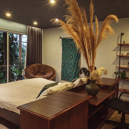Ruth'S Bed & Breakfast Lembang Extérieur photo